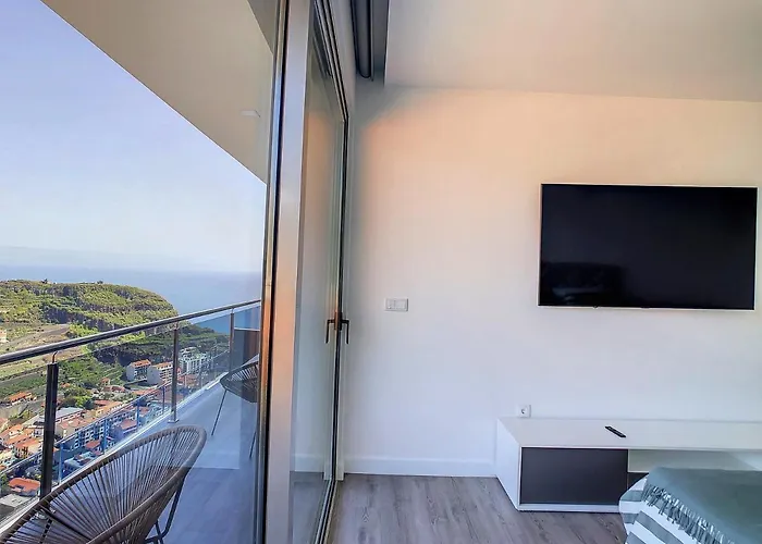 Wild River By Lovelystay *