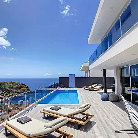 Wild River - Pool & Sea View By Lovelystay Ribeira Brava